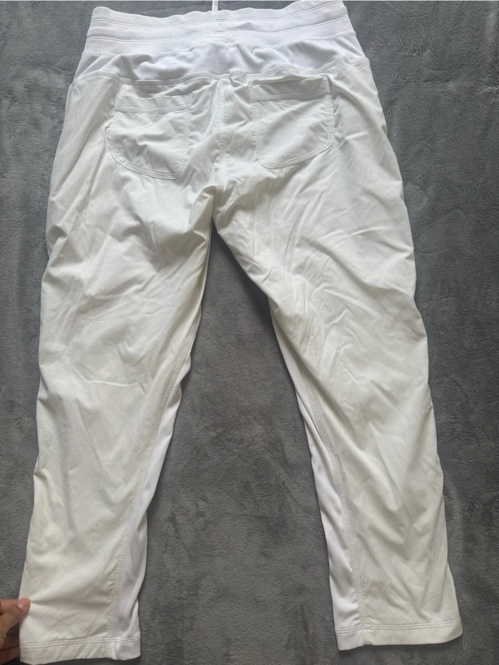Lululemon White Performance Jogger Pants size 12